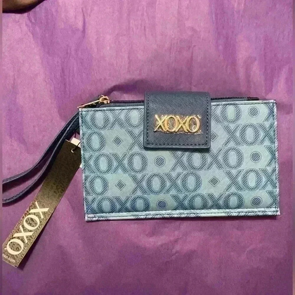 XOXO Wristlet Wallet - Your choice all three NWT - Picture 6 of 14